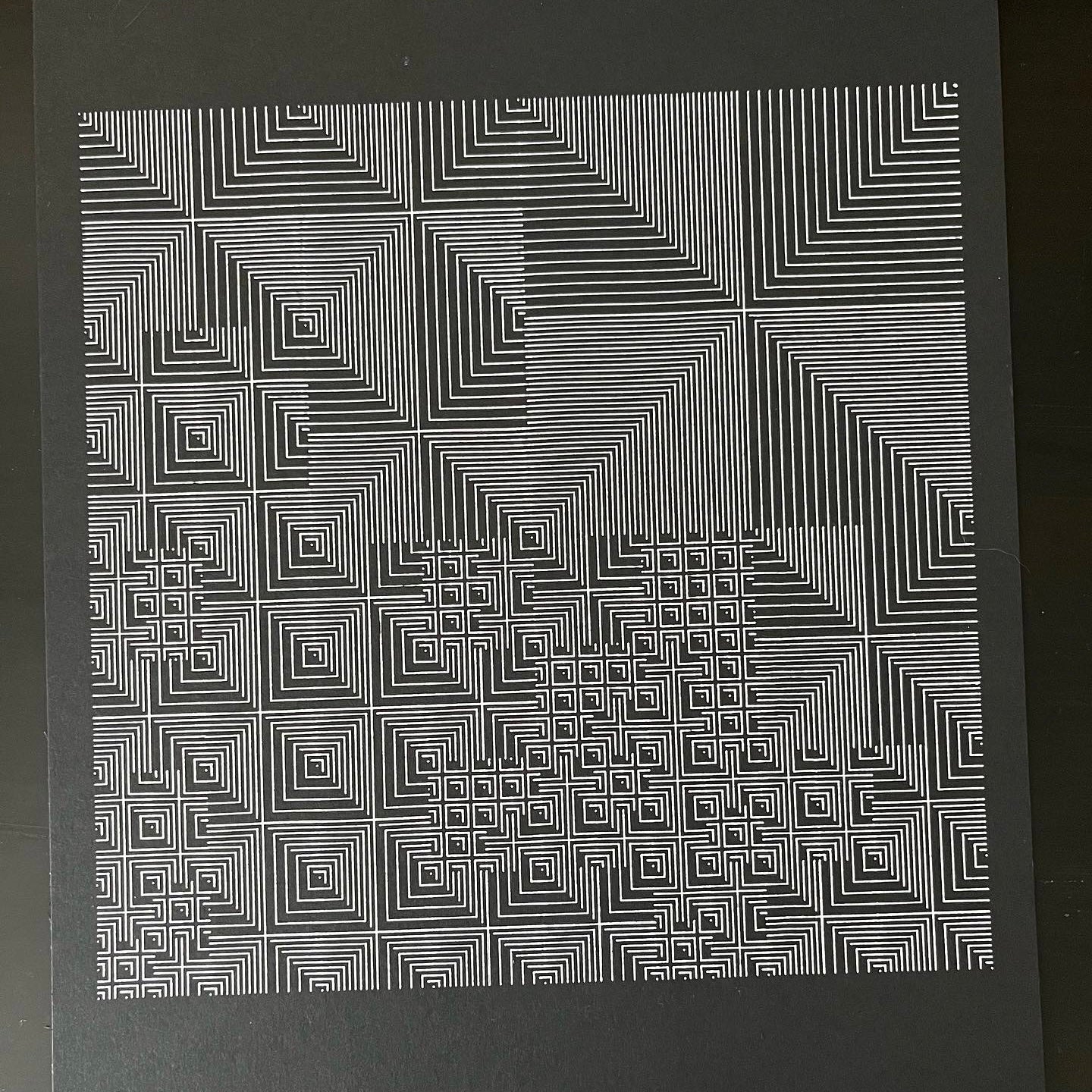 ma024 - pyramid glitch